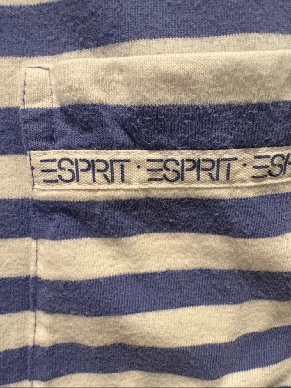 Vintage Esprit Women's Front Pocket T-shirt. Stripes. Size Medium. - Picture 4 of 12
